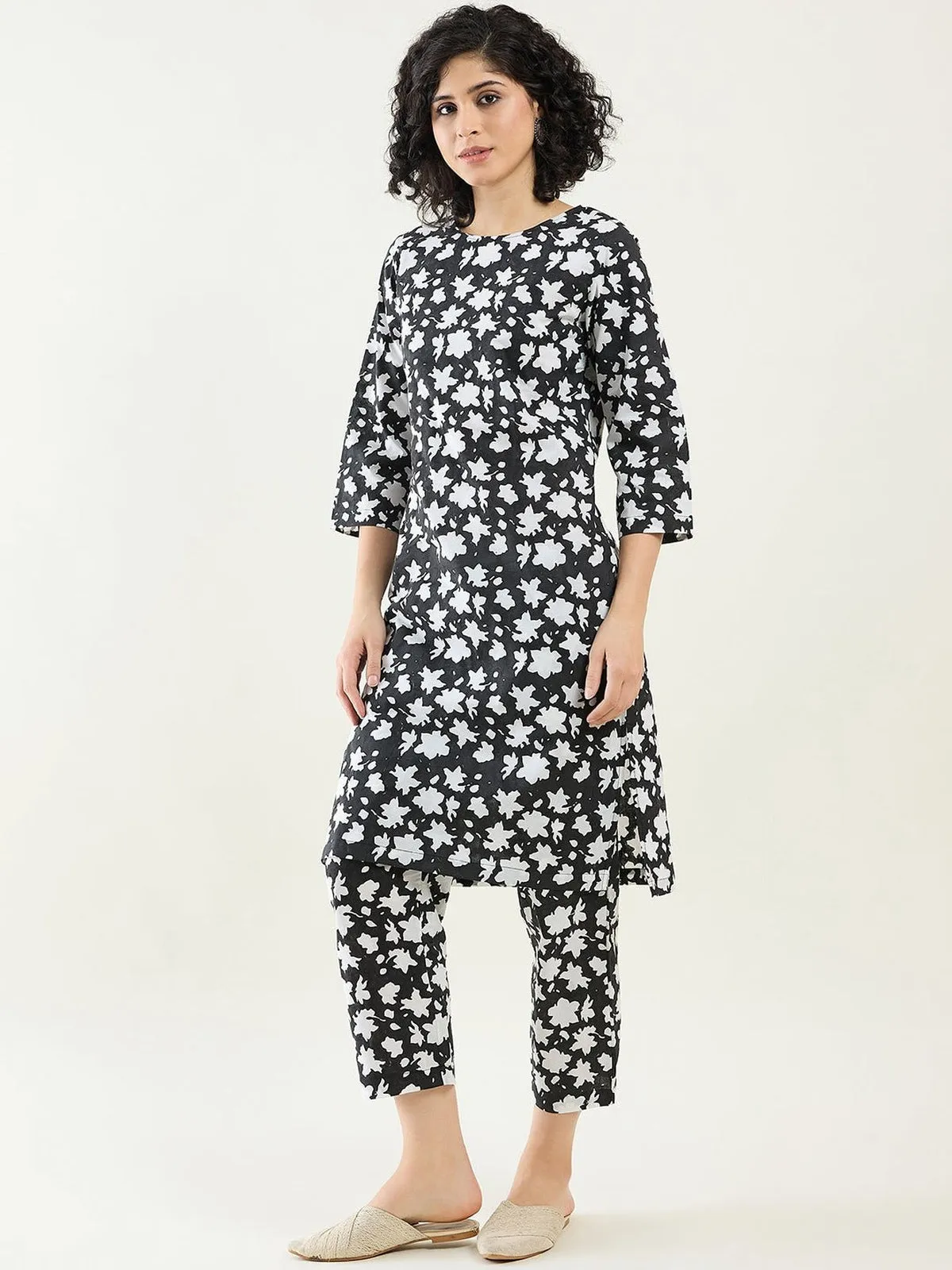 Easy Fit Kurta & Cropped Pants Set