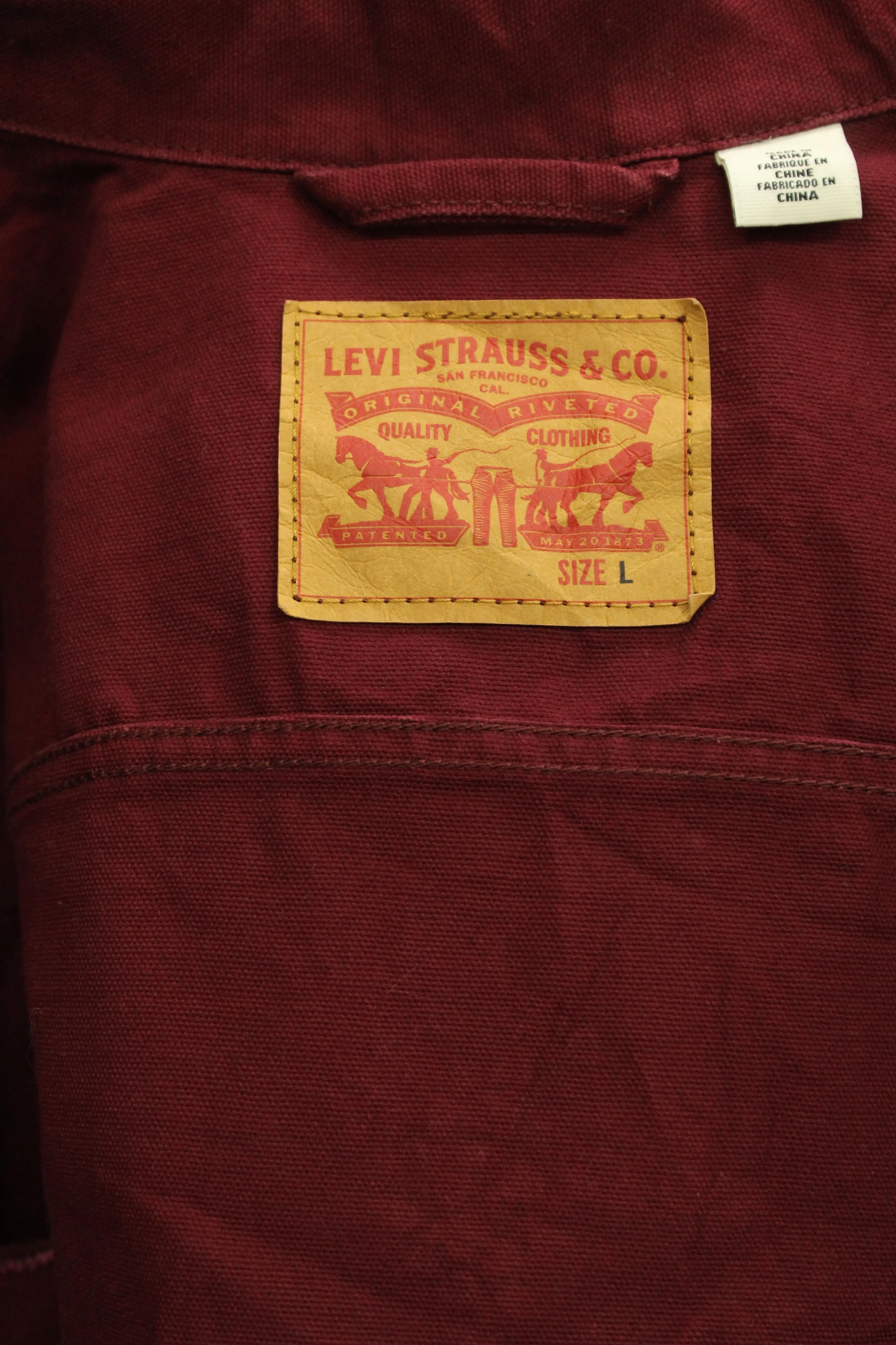 Jacket Burdeo Levis Talla L