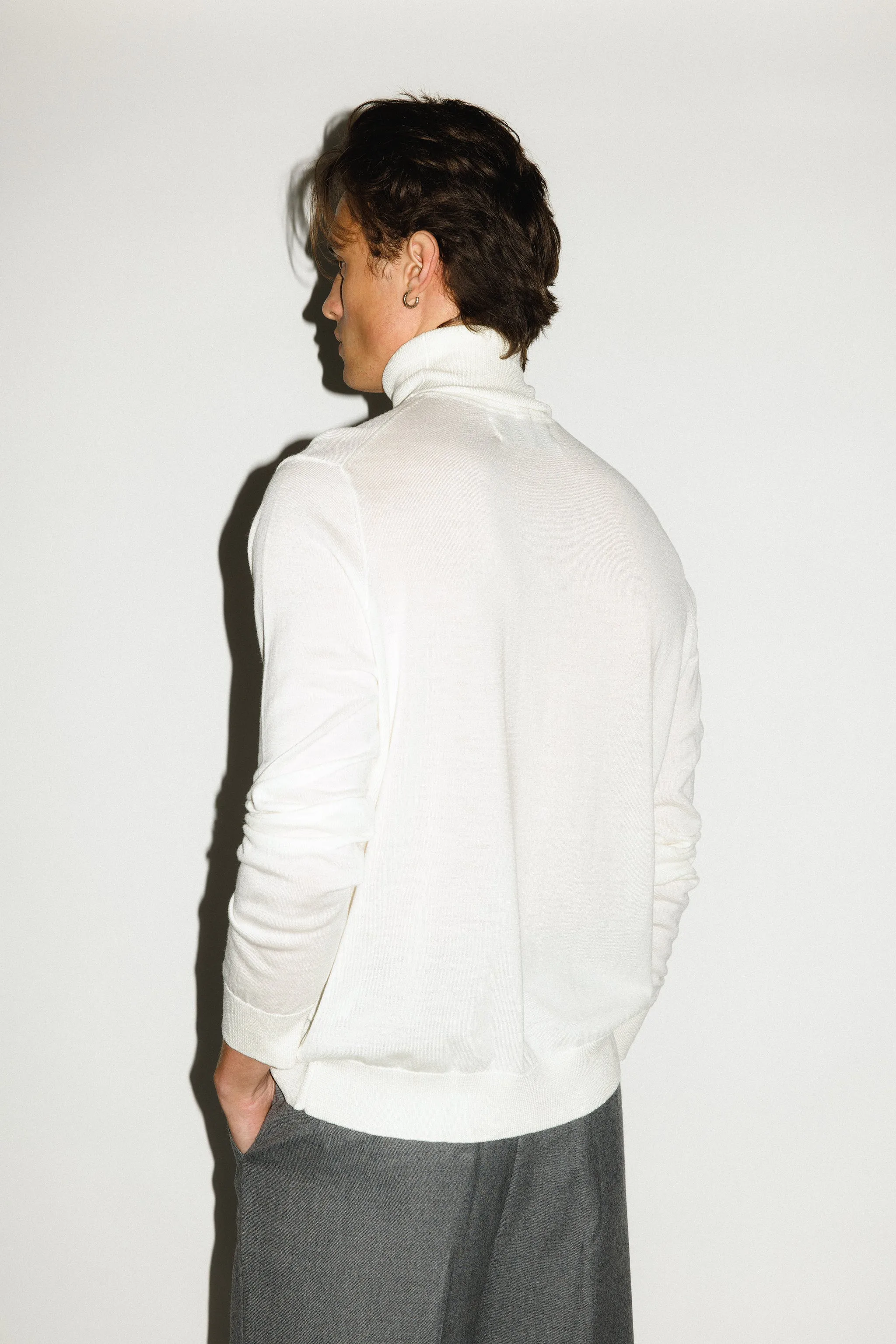 Norton Vintage-Fit Turtleneck  |  Ivory