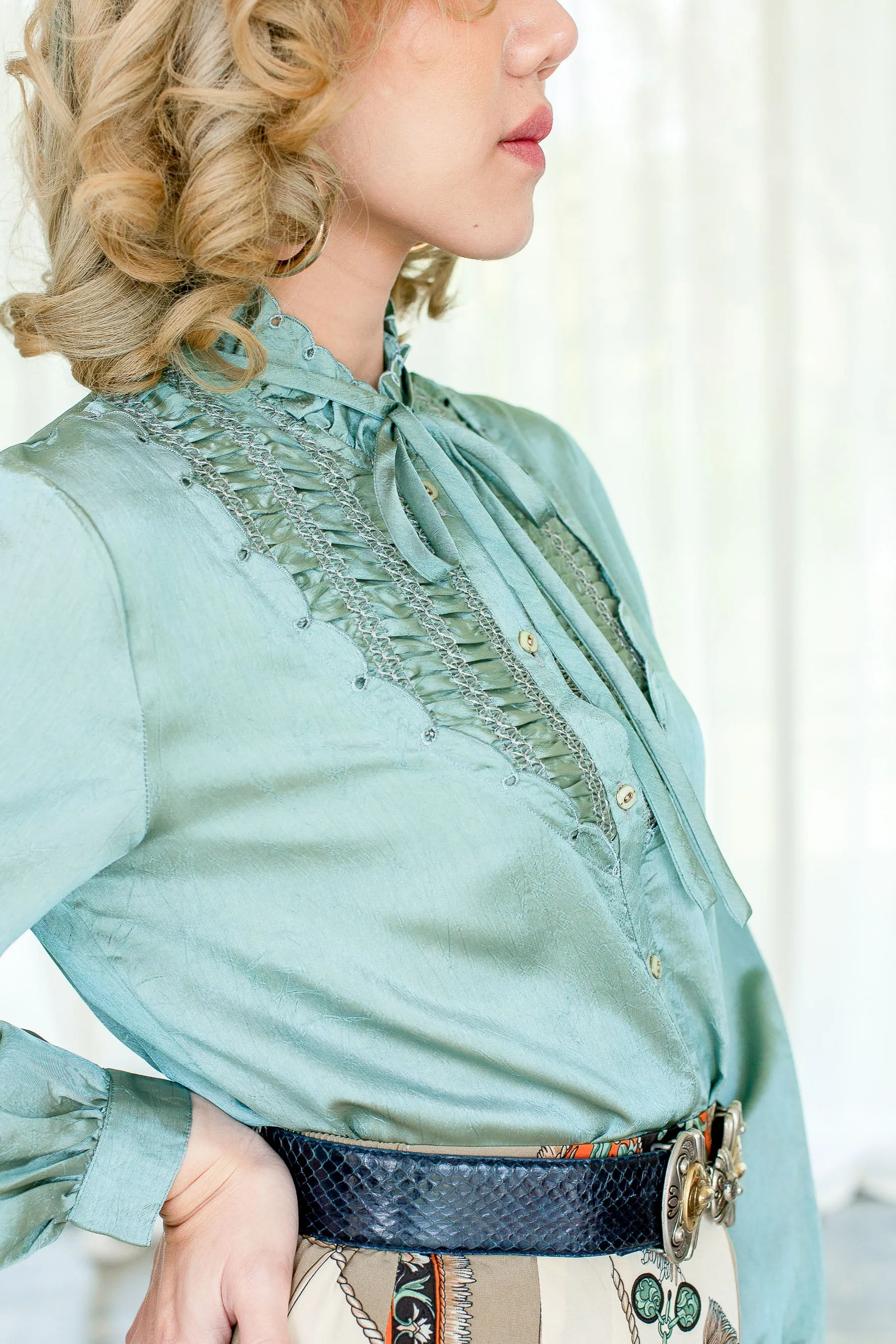 Vintage Silk Cuff Sleeved Mock Neck Green Blouse